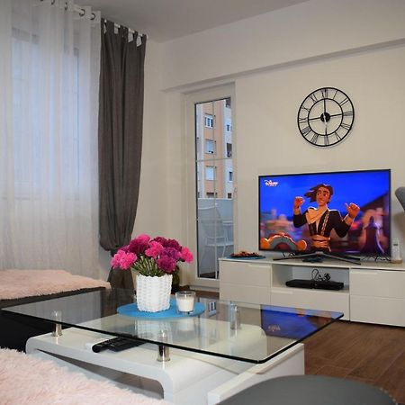 Apartment Trixi Pula Exteriér fotografie