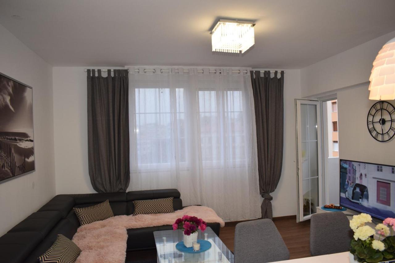 Apartment Trixi Pula Exteriér fotografie