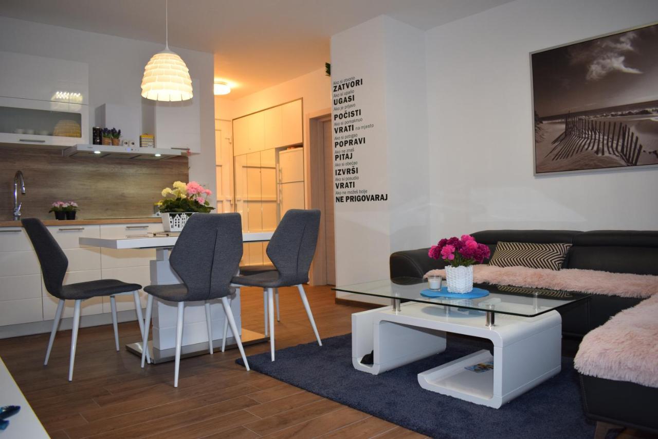 Apartment Trixi Pula Exteriér fotografie