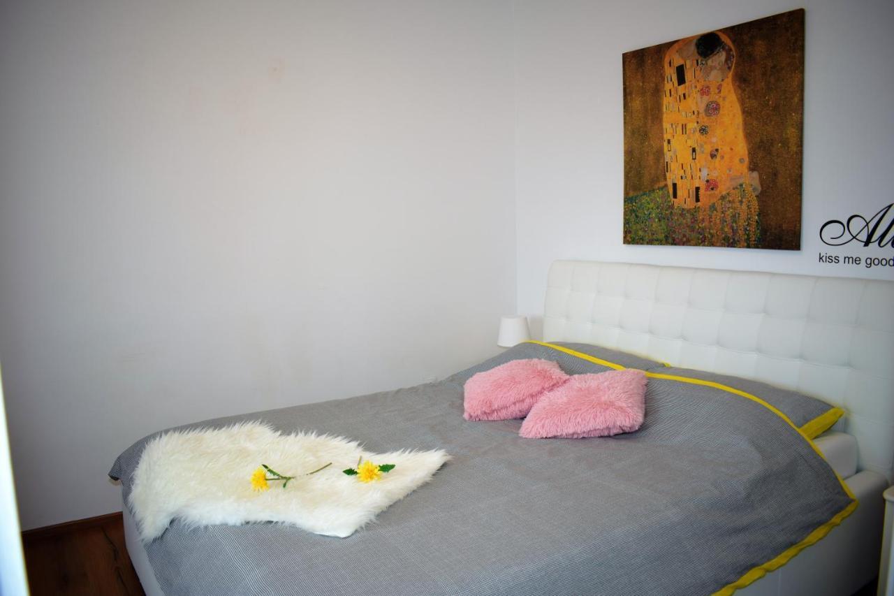 Apartment Trixi Pula Exteriér fotografie